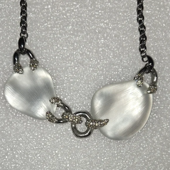 Alexis Bittar Lucite Gunmetal chain link necklace - Picture 3 of 6